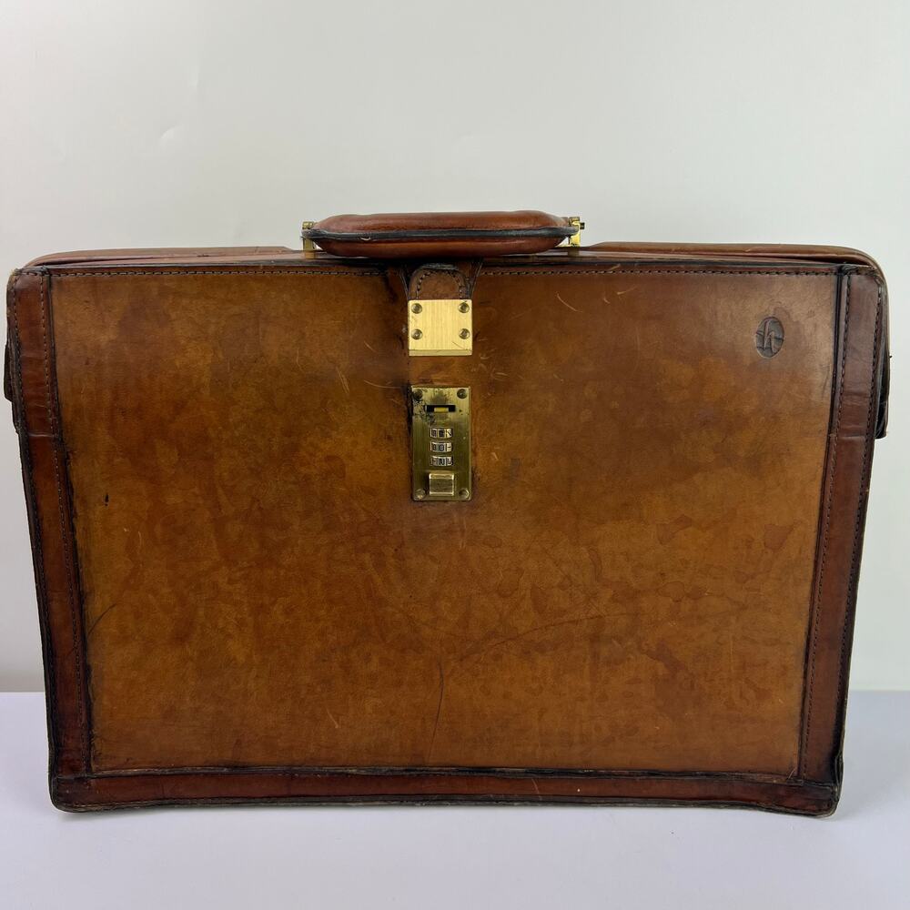 Hartmann Tan Belting Leather Gladstone Style Lawyers Briefcase Attache Collect.
